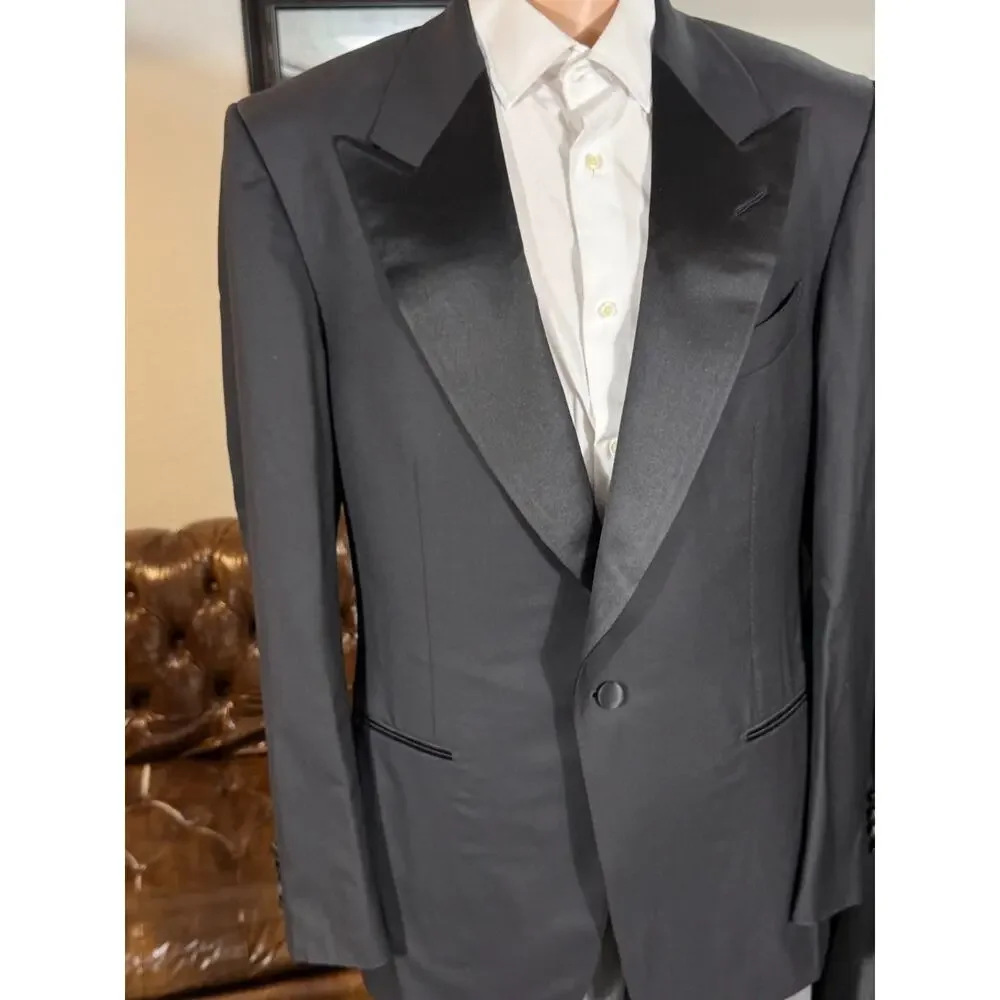 Tom Ford Windsor Black Peak Lapel Wool Tuxedo 52 42R US 38x30 Trousers